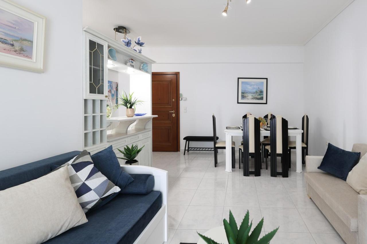 Seaside Penthouse In كالاماتا المظهر الخارجي الصورة
