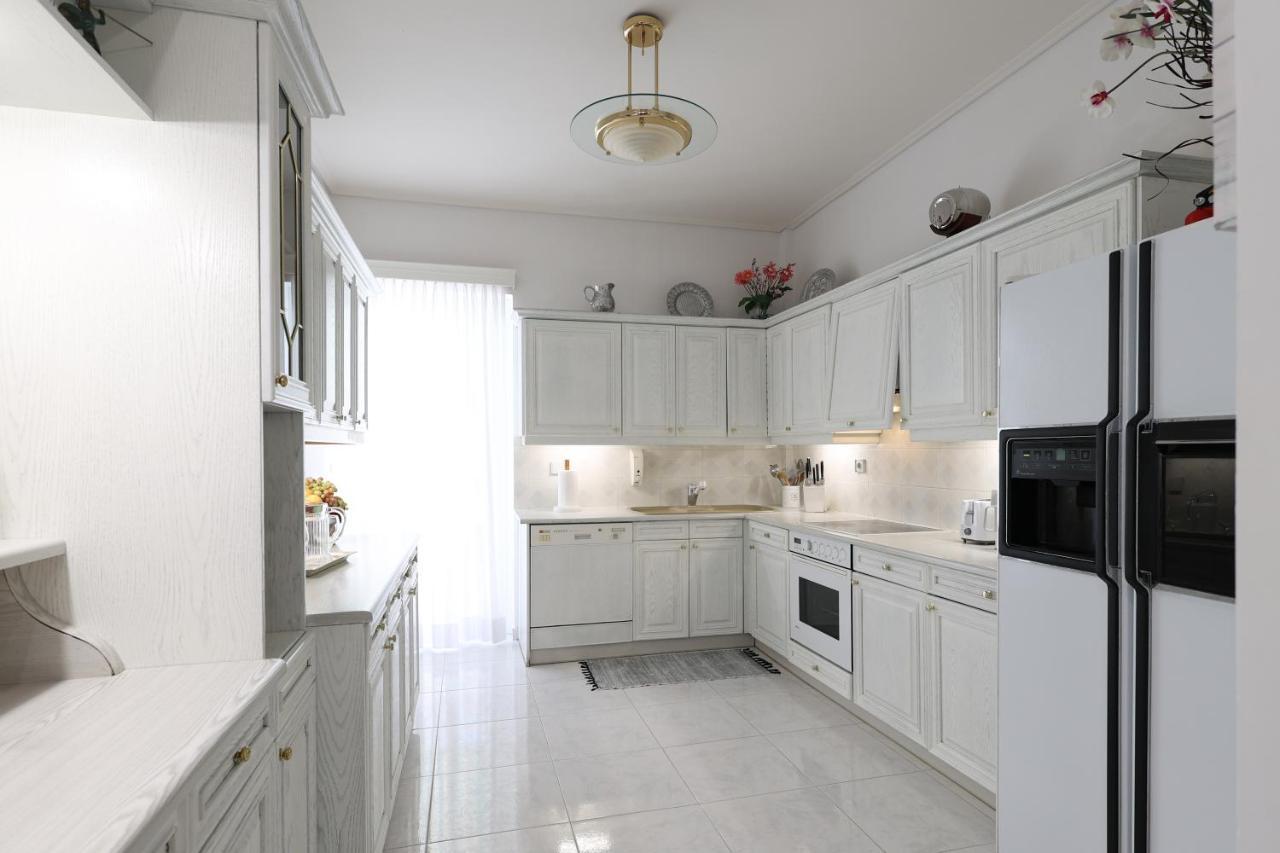 Seaside Penthouse In كالاماتا المظهر الخارجي الصورة