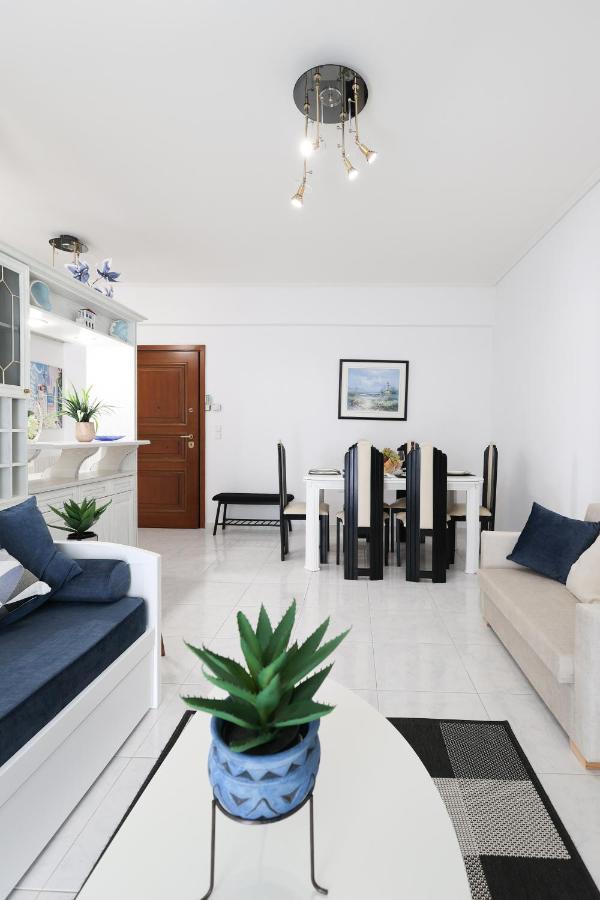 Seaside Penthouse In كالاماتا المظهر الخارجي الصورة
