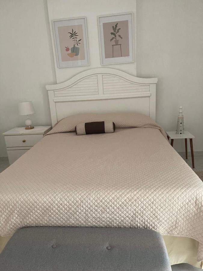Seaside Penthouse In كالاماتا المظهر الخارجي الصورة