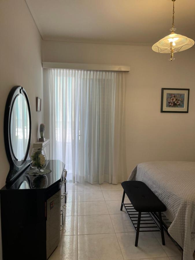 Seaside Penthouse In كالاماتا المظهر الخارجي الصورة